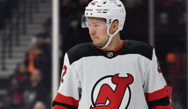 Oilers Sign Curtis Lazar To One-Year Deal