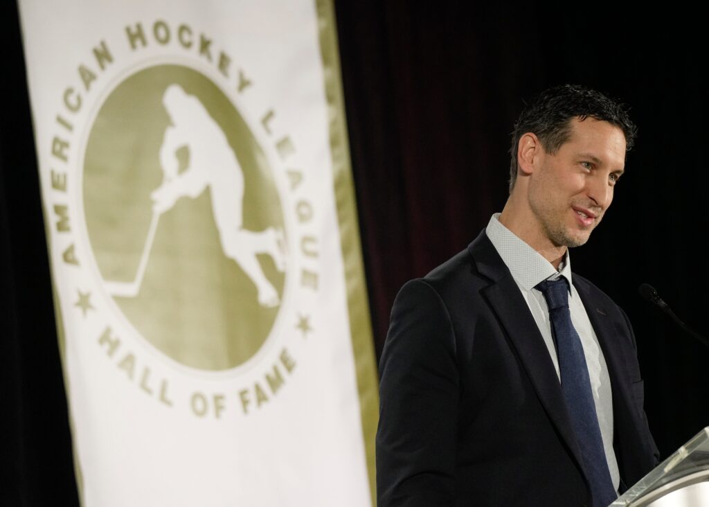 Red Wings Hire Michael Leighton As Goaltending Coach