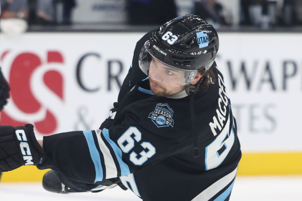 Maple Leafs Acquire Matias Maccelli From Mammoth