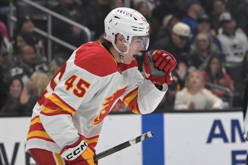 Flames Re-Sign Sam Morton To Two-Way Deal