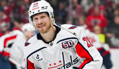 Senators Sign Lars Eller
