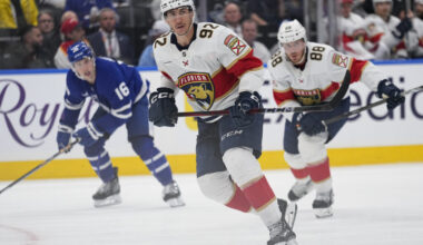 Panthers Sign Tomas Nosek To One-Year Extension