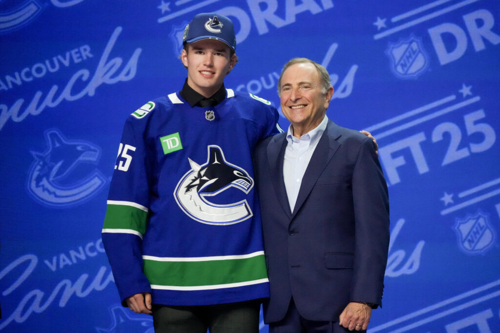 Canucks Sign Braeden Cootes To Entry-Level Contract