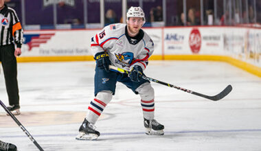 Defenseman Scott Perunovich Signs One-Year, Two-Way Contract with Utah Mammoth