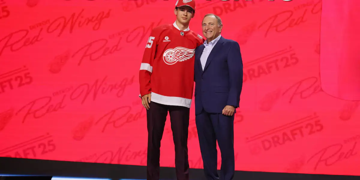Detroit Red Wings Sign 13th Overall Pick to ELC