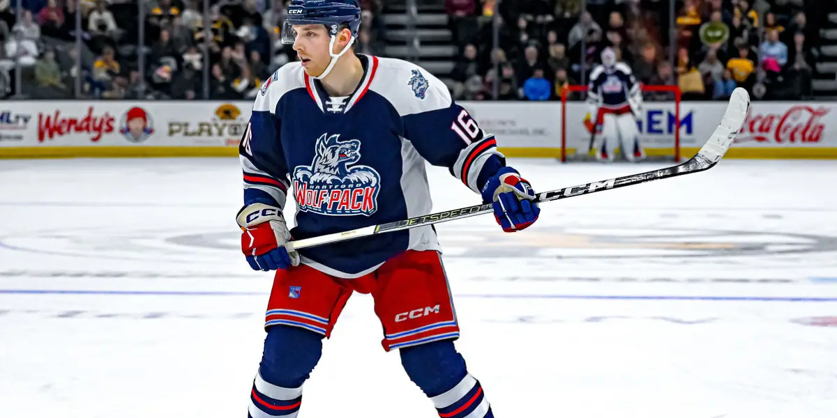 Buffalo Sabres Sign Jake Leschyshyn