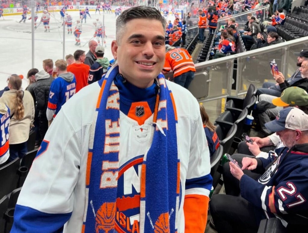 Islanders superfan Will Chiarucci has been to all 33 NHL arenas.