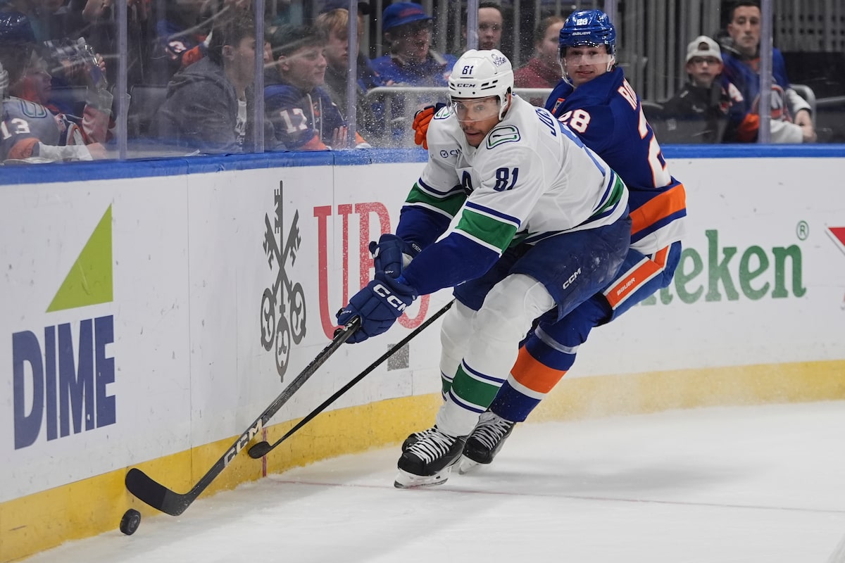 Toronto Maple Leafs acquire forward Dakota Joshua from Vancouver Canucks