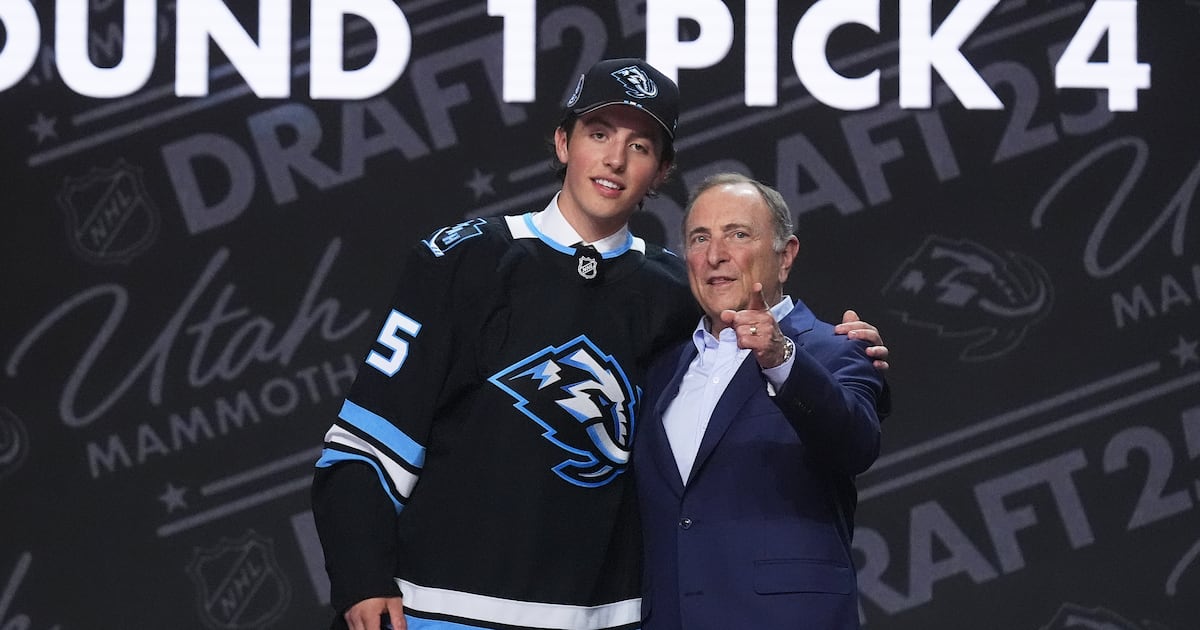 NHL executives give opinions on decentralized draft format – Deseret News