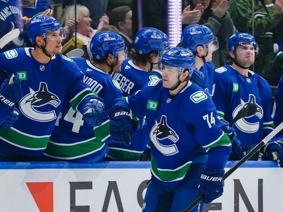  Canucks winger Jake DeBrusk gets first pumps after scoring against the Avalanche on Feb. 4, 2025 at Rogers Arena.