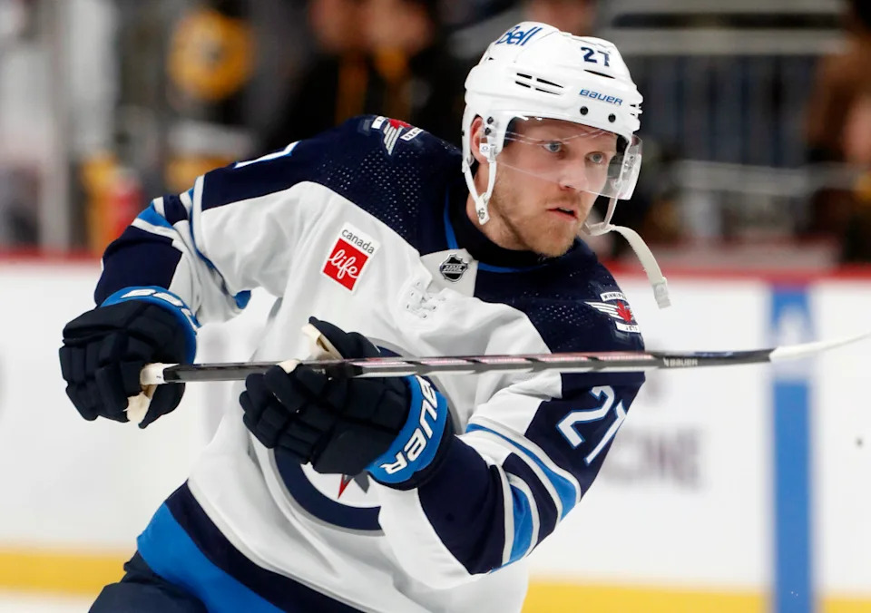 Winnipeg Jets left wing Nikolaj Ehlers (27) is one of the best-available players in the market.Charles LeClaire-Imagn Images