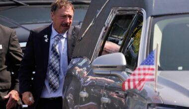 Father of Gaudreau brothers helps out at Flyers practice