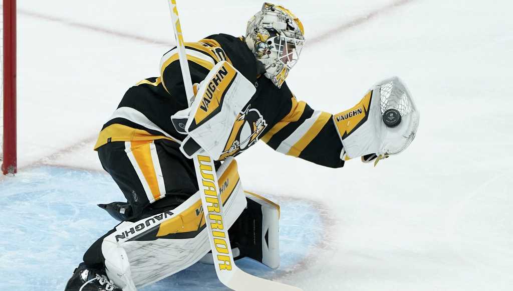 Penguins goaltender Alex Nedeljkovic traded to San Jose Sharks