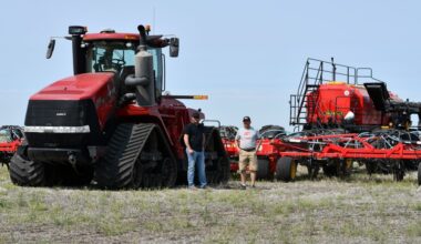 Photos: Bushels for the Bruins fundraiser supports hockey club