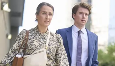 Colère noire à la cour: l