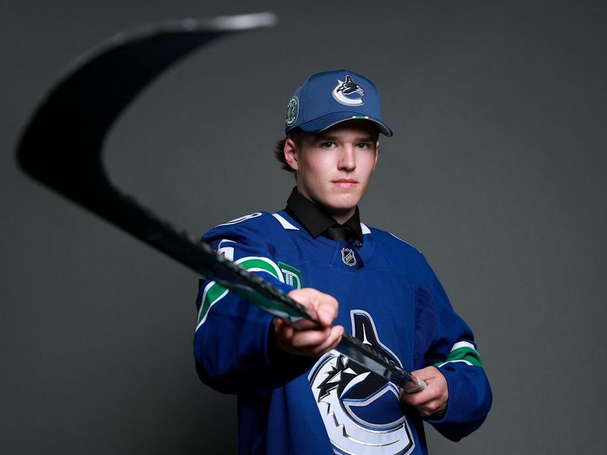 Canucks lock down star prospect