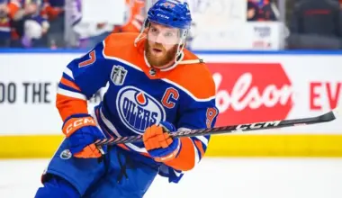 Déclaré non-coupable: Connor McDavid perd patience