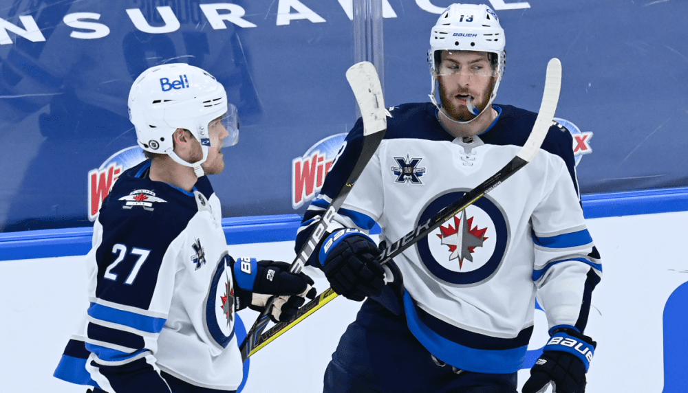 Ehlers-Winnipeg-Jets-red wings