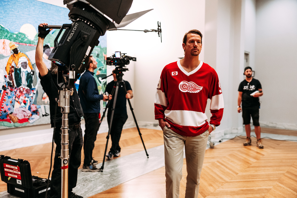 The Red Wings Hockey Team Has a ‘Ferris Bueller’ Moment at the Detroit Institute of Arts