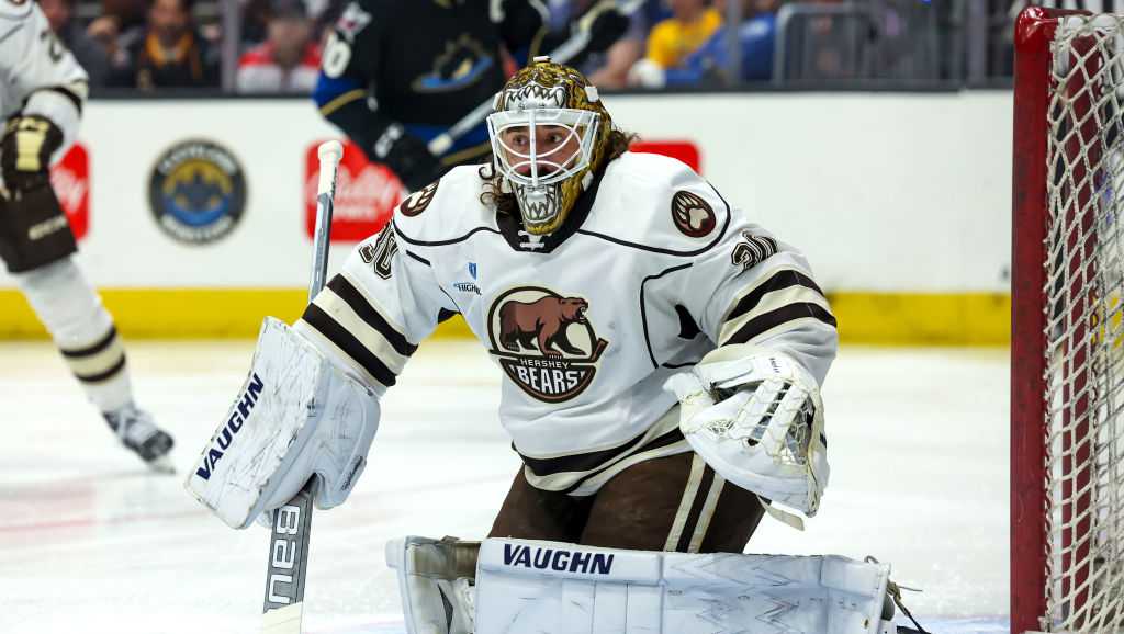 Hunter Shepard leaving Hershey Bears for Ottawa Senators
