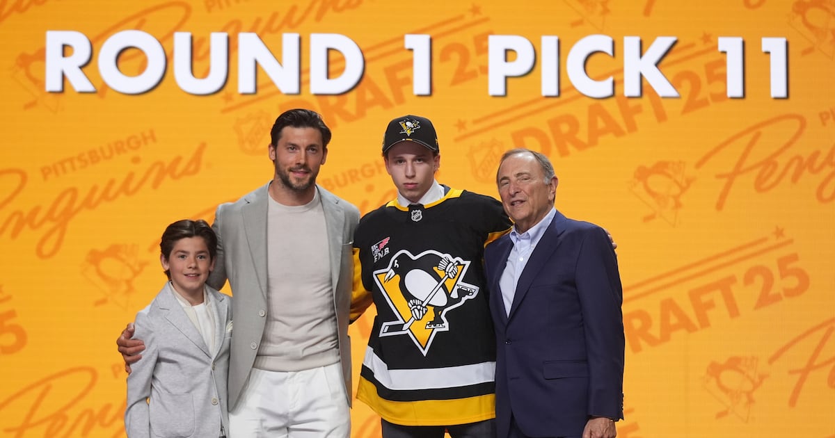 Penguins sign their top 2025 draft pick to entry-level contract – WPXI
