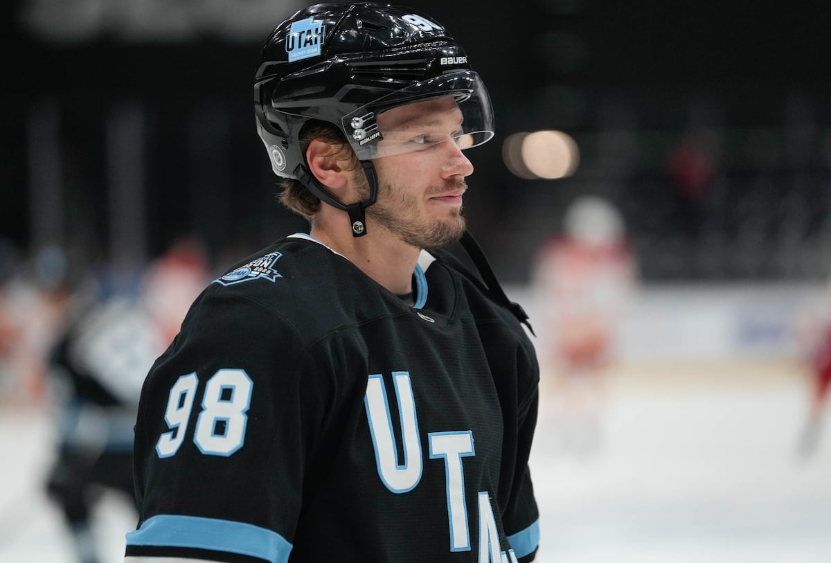 Mikhail Sergachev plays Tampa Bay Lightning for first time since trade to Utah Hockey Club