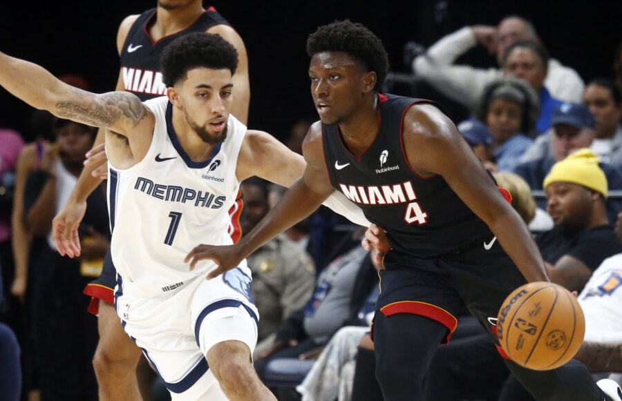 Isaiah Stevens Signs Two-Way With Kings