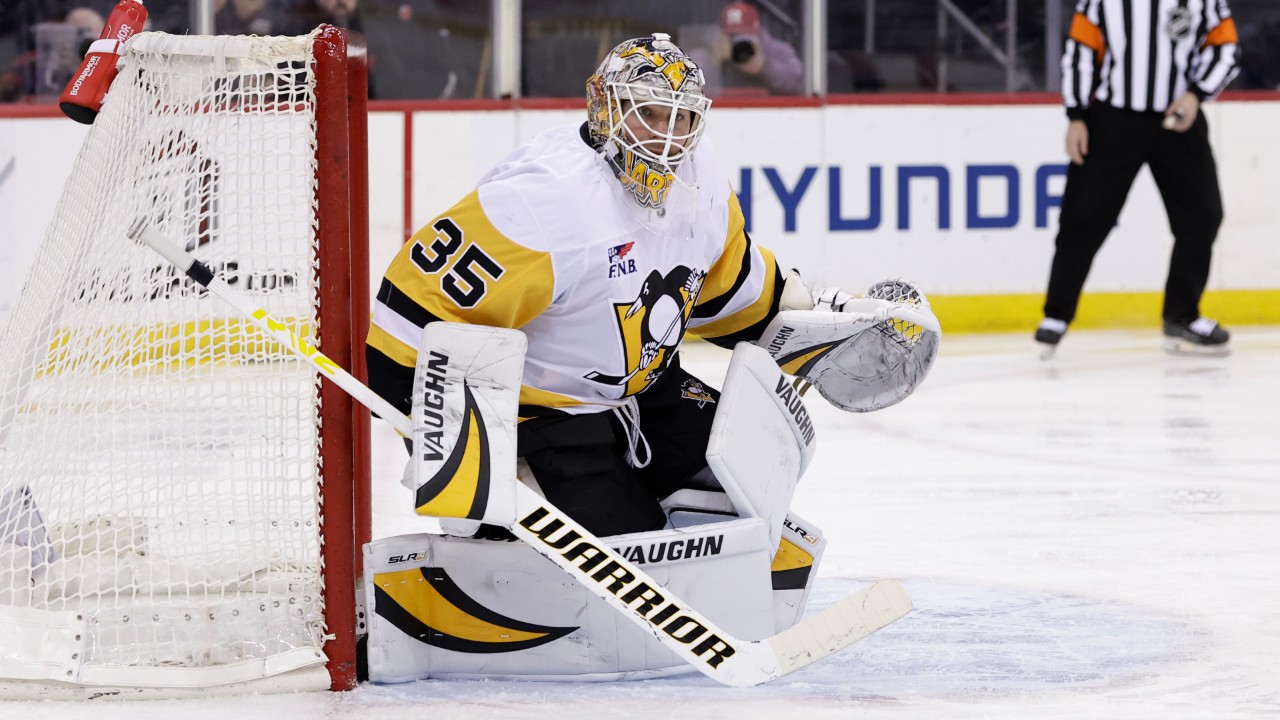 Friday Four: Should the Oilers target Tristan Jarry?