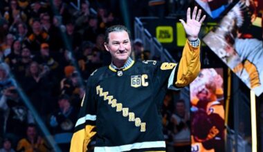 Mario Lemieux-led ownership group is 'very interested' in buying back the Penguins, per report