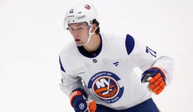 Matthew Schaefer gives coaches first glimpse in Islanders development camp
