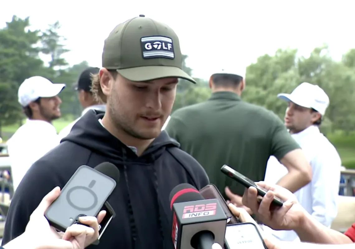 Problèmes hors-glace: Joshua Roy prend la défense de Logan Mailloux