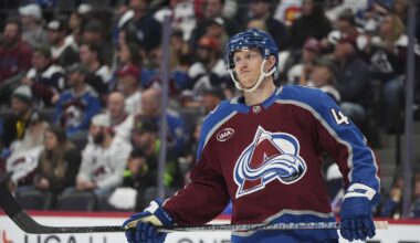 Josh Manson signs 2-year contract with Avalanche after injury-plagued season