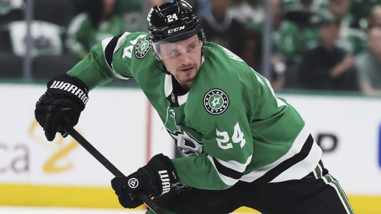Roope Hintz returns from injury for Stars in Game 4 against the Oilers