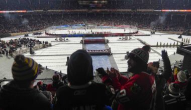 Blues have all the fun in convincing victory over the Blackhawks in the Winter Classic