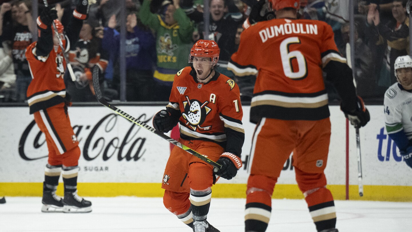 Troy Terry and Ryan Strome lead the surging Ducks' rally for a 5-2 victory over Canucks