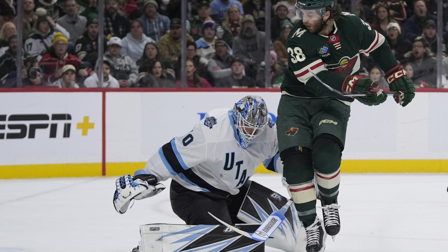 Vejmelka makes 26 saves, Hayton scores twice in Utah's 4-0 victory over the Wild