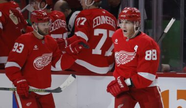 Patrick Kane's goal late in overtime gives the Red Wings a 5-4 win over the Ducks