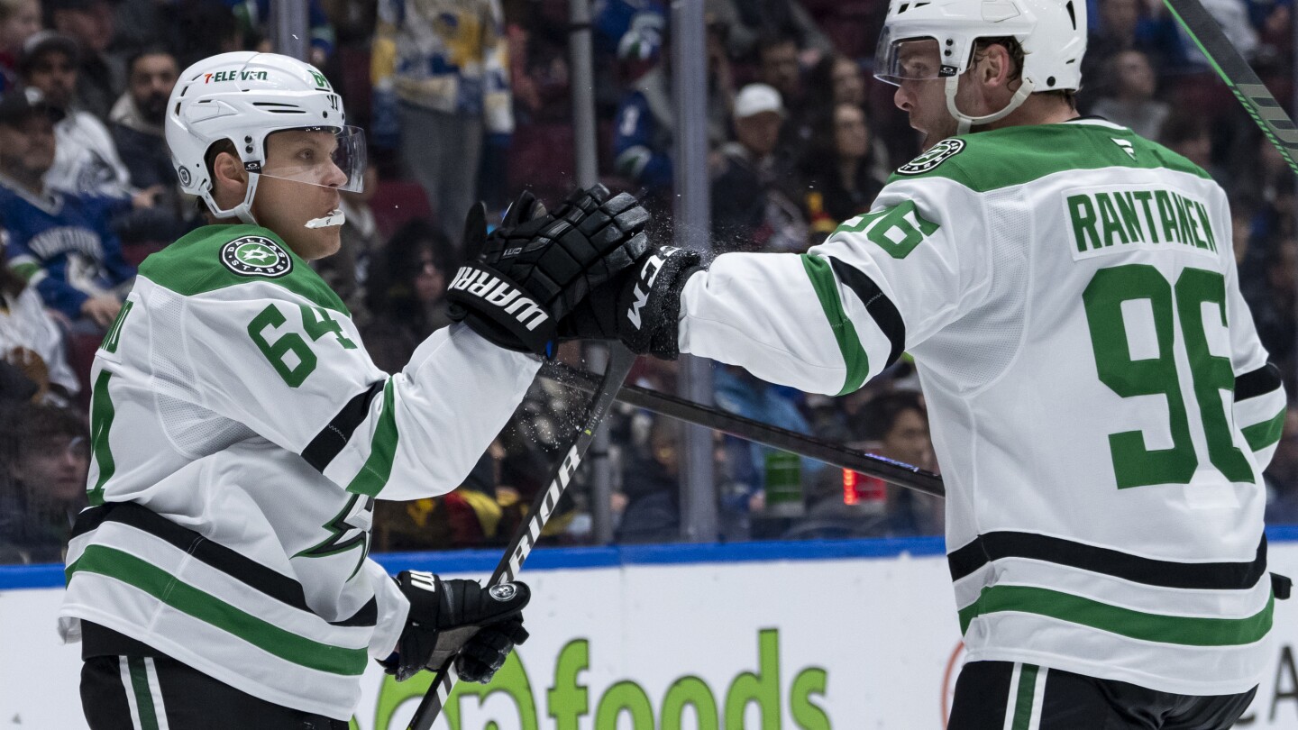 Granlund scores first goal for Dallas Stars in 4-1 win over Vancouver Canucks