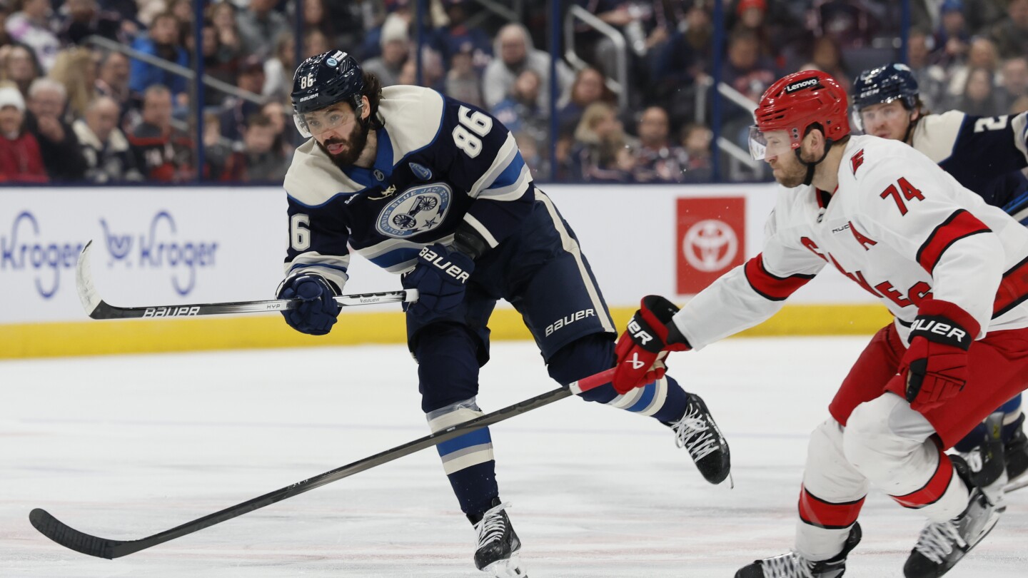 Fantilli scores in the 4th round of a shootout as Blue Jackets beat Hurricanes 4-3