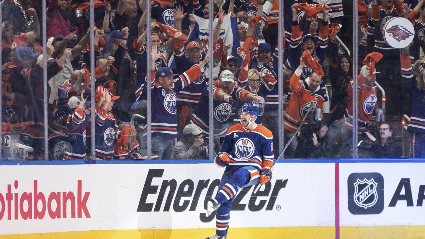 Oilers forward Zach Hyman likely to miss rest of playoffs after getting hurt in Game 4 against Stars