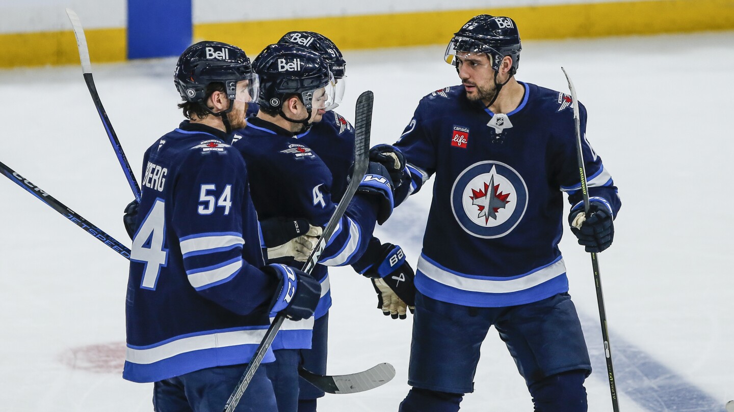 Mark Scheifele scores in OT to lift Presidents' Trophy-winning Jets past Ducks, 2-1