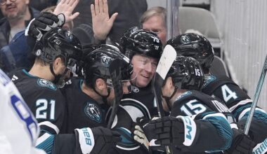 The Sharks beat the Lightning 2-1 for their 1st home win since November