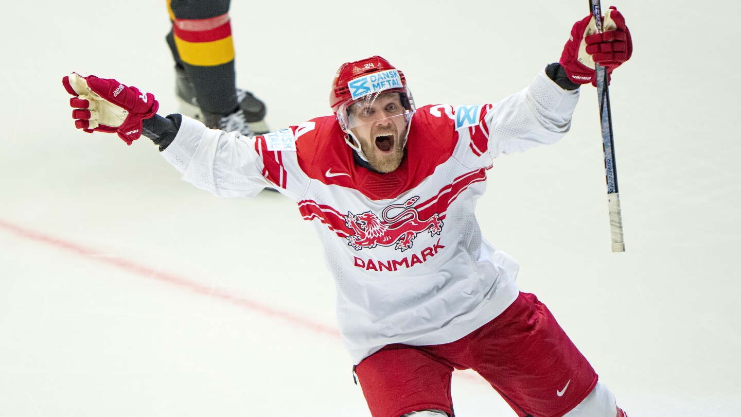 NHL free agency: Nikolaj Ehlers signing with Carolina Hurricanes