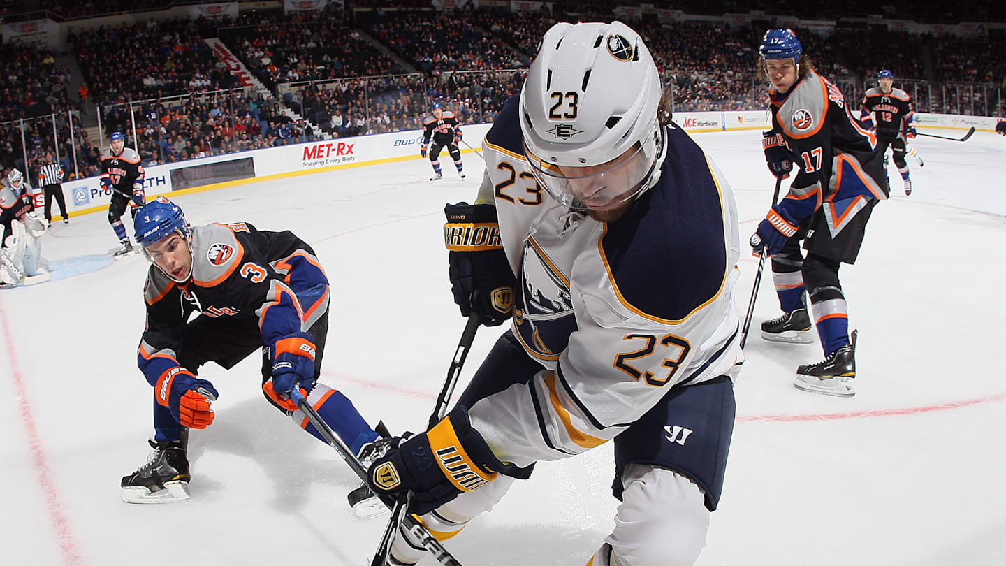Buffalo Sabres v New York Islanders