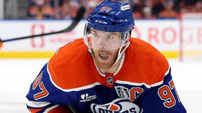 Connor McDavid Trade Bombshell to the Bruins: NHL insiders say it could guarantee a Stanley Cup win