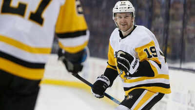 Former Penguins star reportedly linked to blockbuster trade discussions with Canadian team amid rising NHL buzz
