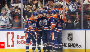 “A tragic time”: Pierre Poilievre takes brutal jab at Edmonton Oilers' back-to-back Finals losses | NHL News