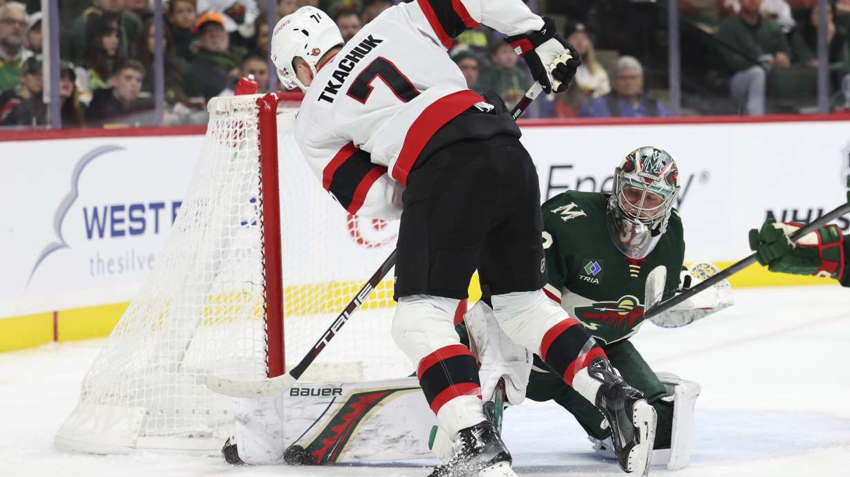 Josh Norris scores late power-play goal in the Senators' 3-1 victory over the Wild