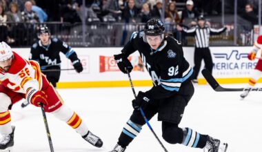 Why Utah Mammoth star Logan Cooley should not sign yet – Deseret News