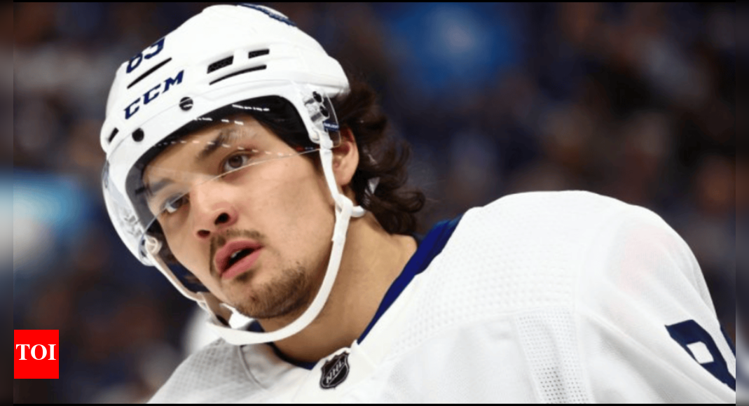 Toronto Maple Leafs re-sign Nicholas Robertson to one-year, $1.825M contract to avoid arbitration | NHL News